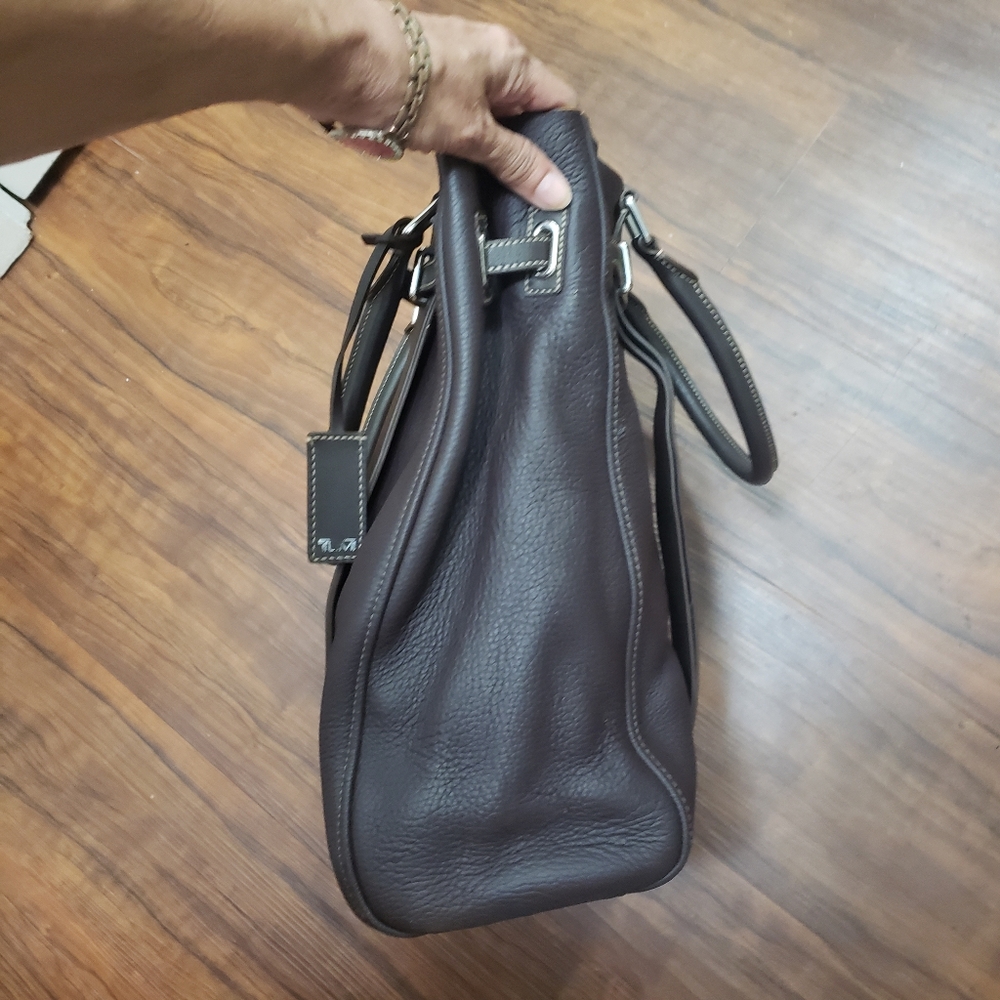 NEW TUMI Chatham Brown Leather travel Bag business Tote weekender bag - Picture 7 of 13
